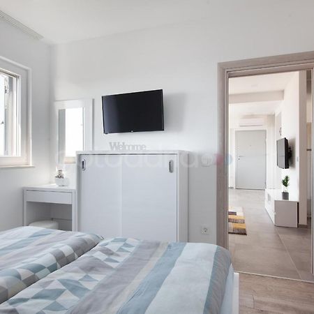Luxury Apartment Sofia -Free Beach Parking ماكارسكا المظهر الخارجي الصورة