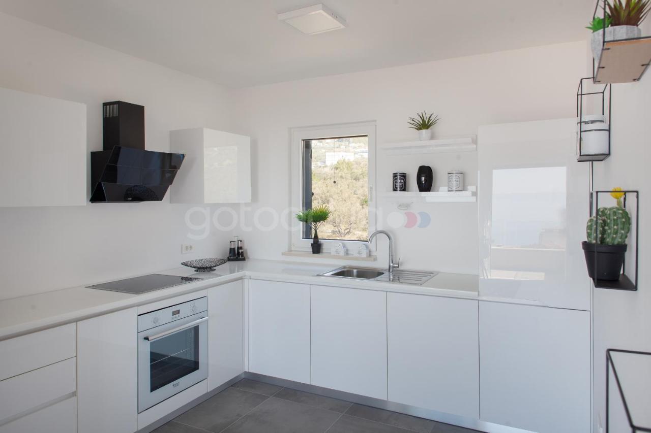 Luxury Apartment Sofia -Free Beach Parking ماكارسكا المظهر الخارجي الصورة